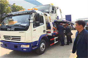 盂县汽车道路救援拖车价格